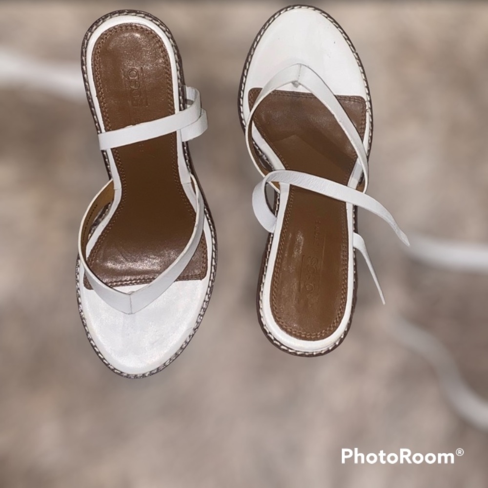 White Lace Up Wooden Block Heel Sandals - Picture 2 of 4